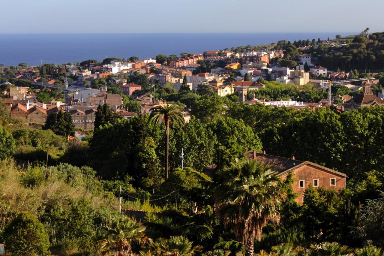 Can Rovira - Stunning Neoclassical Mansion, Just 20 Min Drive From Barcelona City Center, Ideal For Groups And Families Alella Eksteriør billede