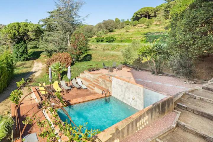 Can Rovira - Stunning Neoclassical Mansion, Just 20 Min Drive From Barcelona City Center, Ideal For Groups And Families Alella Eksteriør billede