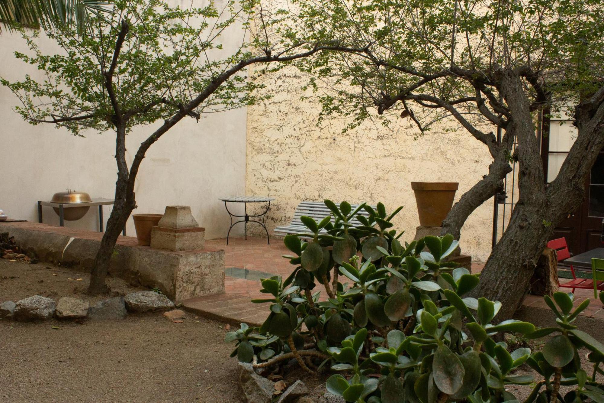 Can Rovira - Stunning Neoclassical Mansion, Just 20 Min Drive From Barcelona City Center, Ideal For Groups And Families Alella Eksteriør billede