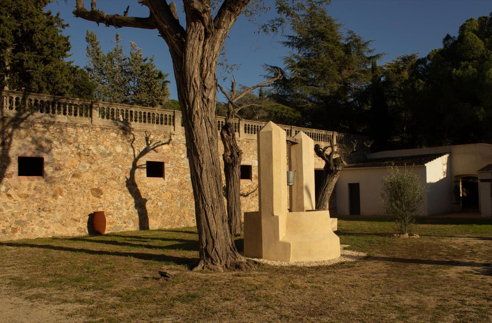 Can Rovira - Stunning Neoclassical Mansion, Just 20 Min Drive From Barcelona City Center, Ideal For Groups And Families Alella Eksteriør billede
