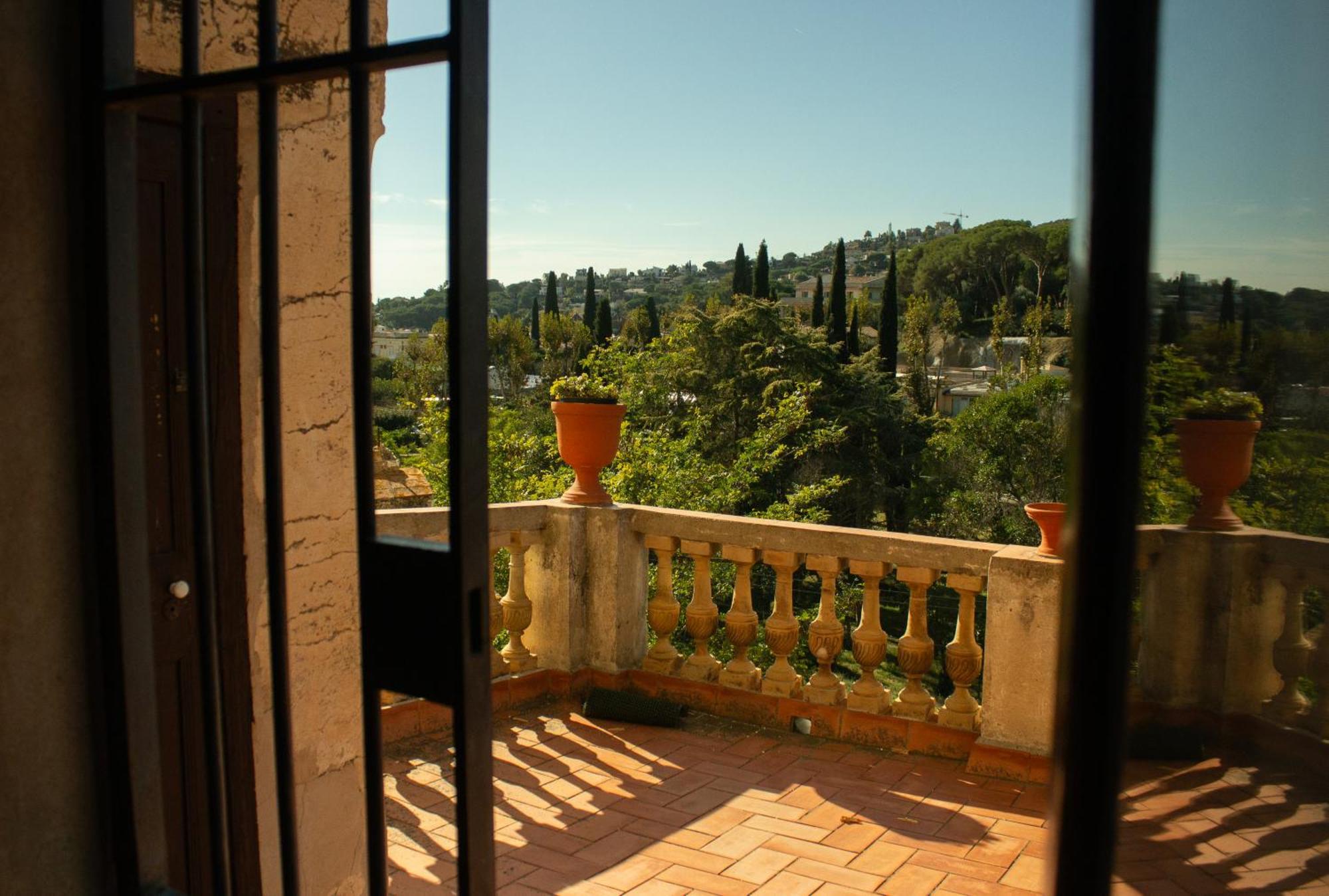 Can Rovira - Stunning Neoclassical Mansion, Just 20 Min Drive From Barcelona City Center, Ideal For Groups And Families Alella Eksteriør billede